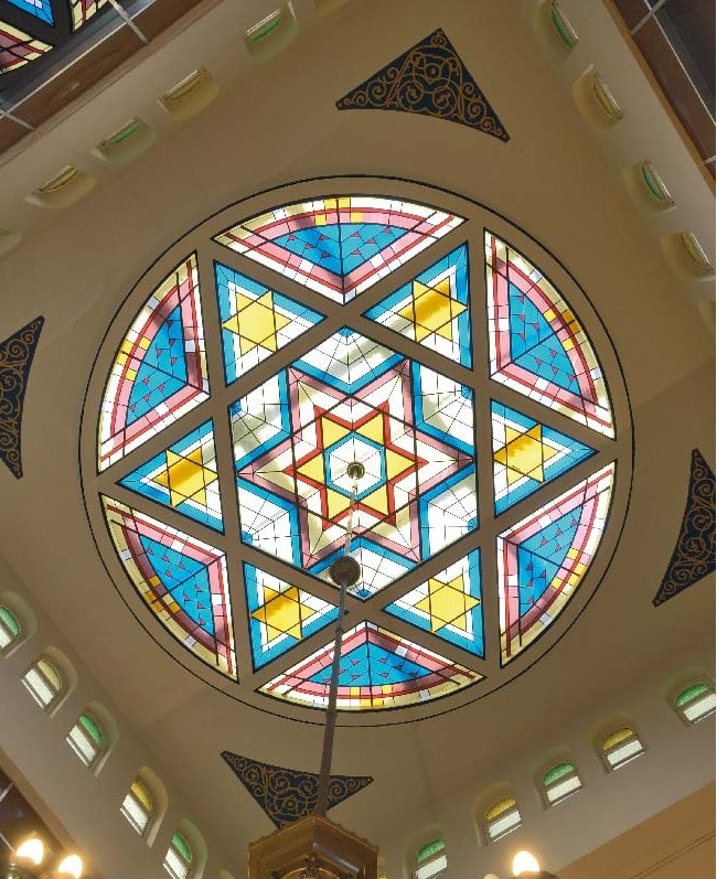 Synagogue-Anderlecht-plafond-Jewishcom.be_